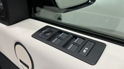 2024 (74) LAND ROVER DISCOVERY 3.0 D350 Dynamic HSE 5dr Auto 5367386