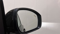 2022 (72) LAND ROVER DISCOVERY 3.0 D300 R-Dynamic HSE 5dr Auto 5355907