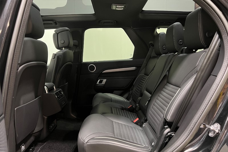 2022 (72) LAND ROVER DISCOVERY 3.0 D300 R-Dynamic HSE 5dr Auto 5355895