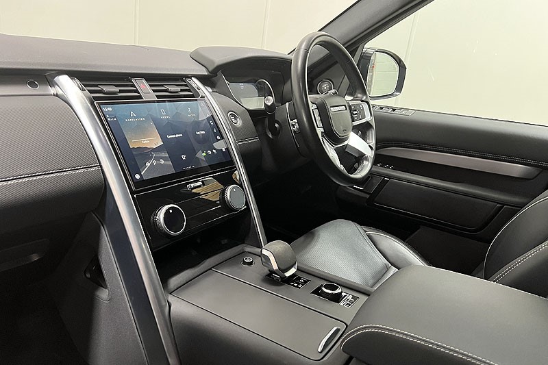2022 (72) LAND ROVER DISCOVERY 3.0 D300 R-Dynamic HSE 5dr Auto 5355926