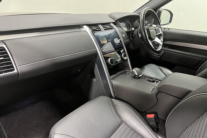 2022 (72) LAND ROVER DISCOVERY 3.0 D300 R-Dynamic HSE 5dr Auto 5355925
