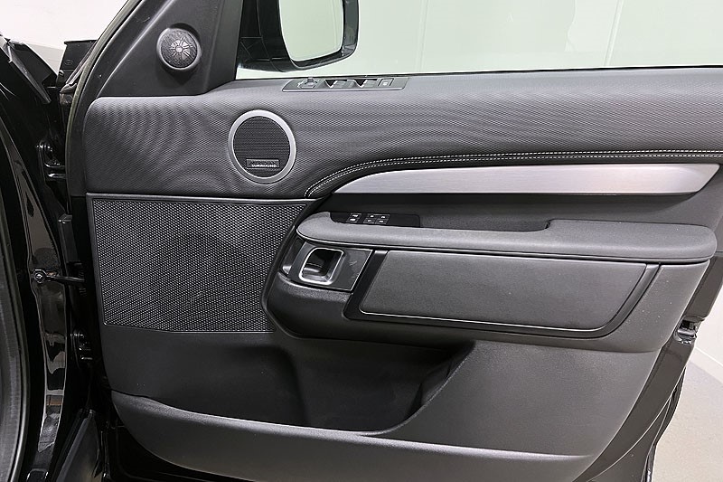 2022 (72) LAND ROVER DISCOVERY 3.0 D300 R-Dynamic HSE 5dr Auto 5355904