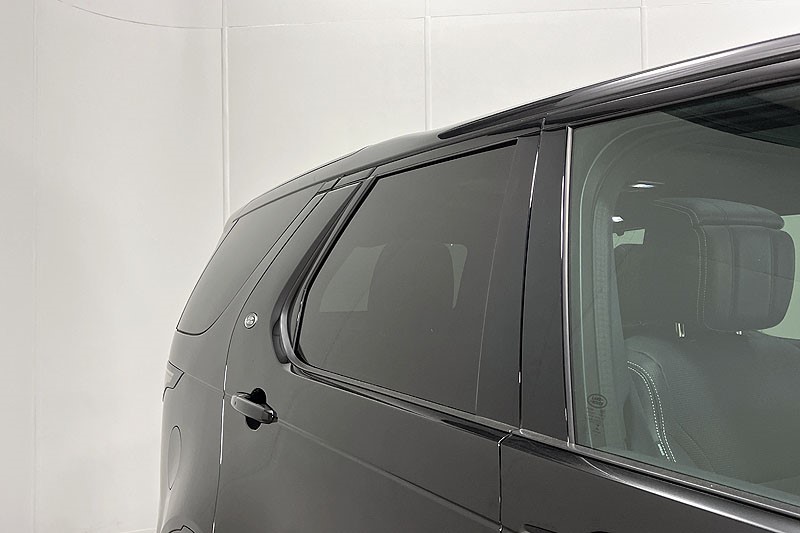 2022 (72) LAND ROVER DISCOVERY 3.0 D300 R-Dynamic HSE 5dr Auto 5355936