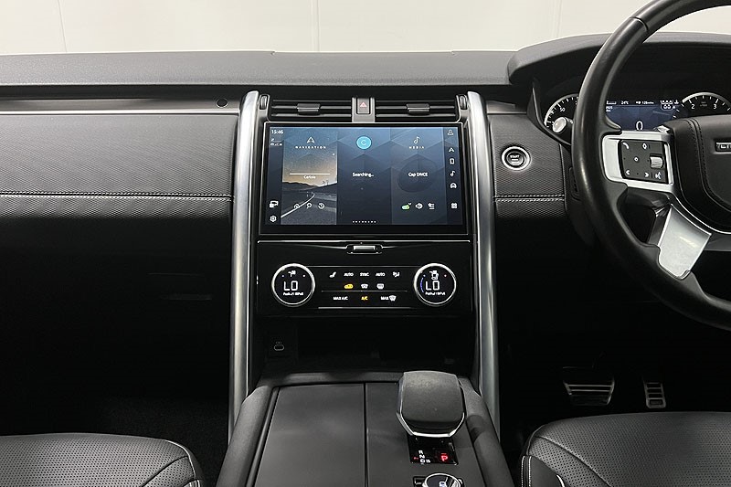 2022 (72) LAND ROVER DISCOVERY 3.0 D300 R-Dynamic HSE 5dr Auto 5355901