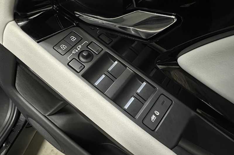 2024 (24) LAND ROVER RANGE ROVER EVOQUE 1.5 P300e Dynamic SE 5dr Auto 5366194