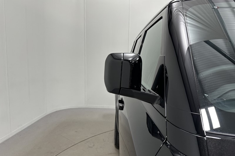 2026 (26) LAND ROVER COMMERCIAL DEFENDER 3.0 D250 Hard Top X-Dynamic SE Auto 5334919