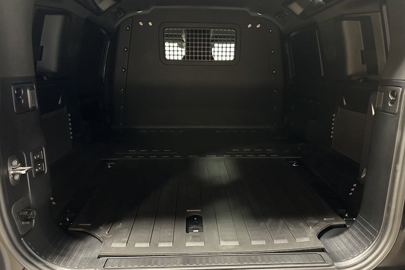 2026 (26) LAND ROVER COMMERCIAL DEFENDER 3.0 D250 Hard Top X-Dynamic SE Auto 5334913