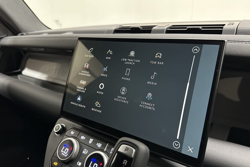 2026 (26) LAND ROVER COMMERCIAL DEFENDER 3.0 D250 Hard Top X-Dynamic SE Auto 5334899