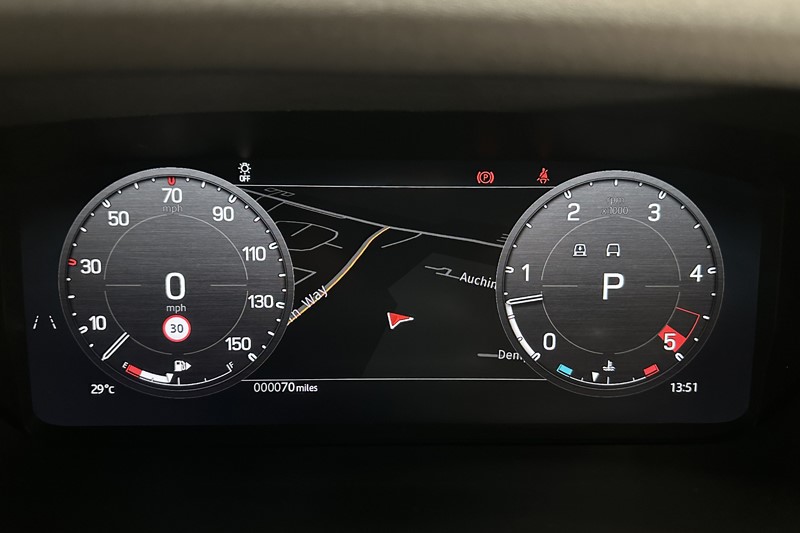 2026 (26) LAND ROVER COMMERCIAL DEFENDER 3.0 D250 Hard Top X-Dynamic SE Auto 5334892