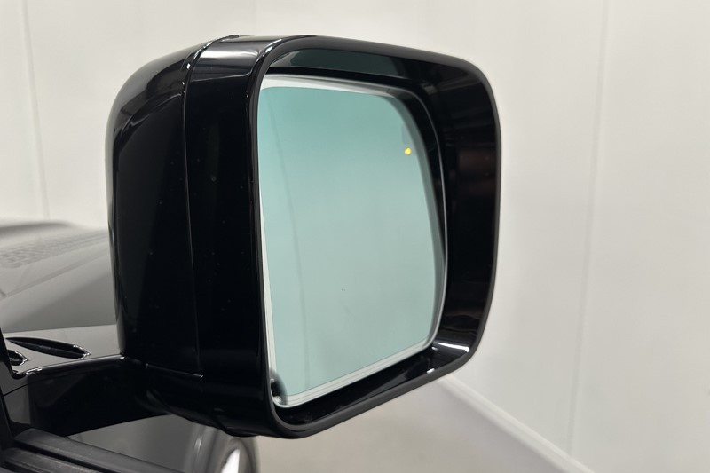 2026 (26) LAND ROVER COMMERCIAL DEFENDER 3.0 D250 Hard Top X-Dynamic SE Auto 5334885