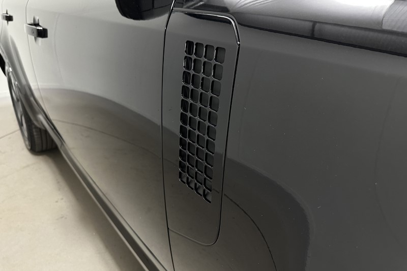 2026 (26) LAND ROVER COMMERCIAL DEFENDER 3.0 D250 Hard Top X-Dynamic SE Auto 5334920