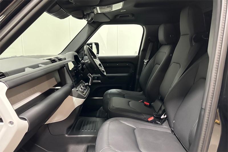 2026 (26) LAND ROVER COMMERCIAL DEFENDER 3.0 D250 Hard Top X-Dynamic SE Auto 5334874