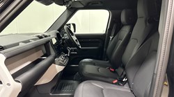 2026 (26) LAND ROVER COMMERCIAL DEFENDER 3.0 D250 Hard Top X-Dynamic SE Auto 5334874