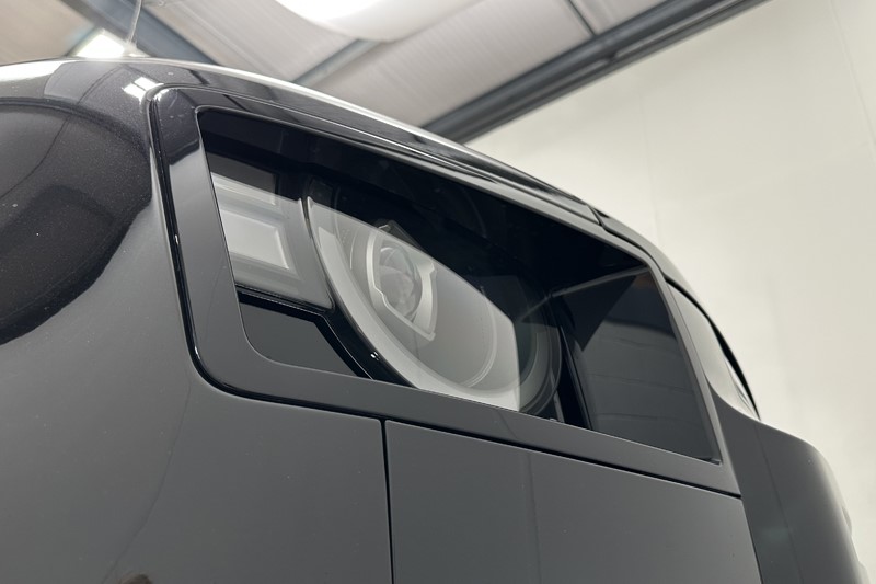 2026 (26) LAND ROVER COMMERCIAL DEFENDER 3.0 D250 Hard Top X-Dynamic SE Auto 5334922