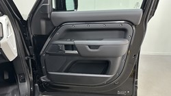 2026 (26) LAND ROVER COMMERCIAL DEFENDER 3.0 D250 Hard Top X-Dynamic SE Auto 5334882