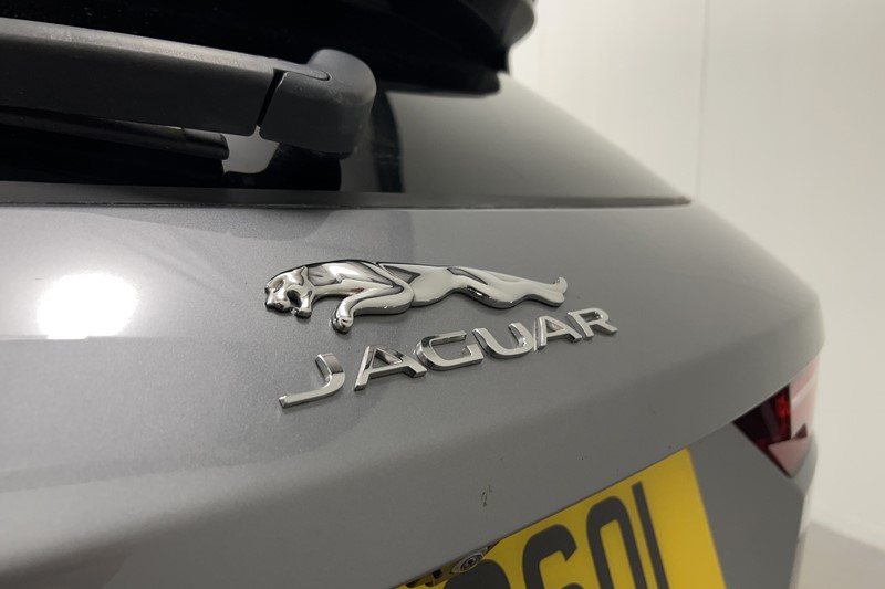 2021 (21) JAGUAR F-PACE 2.0 D200 R-Dynamic S 5dr Auto AWD 5401923