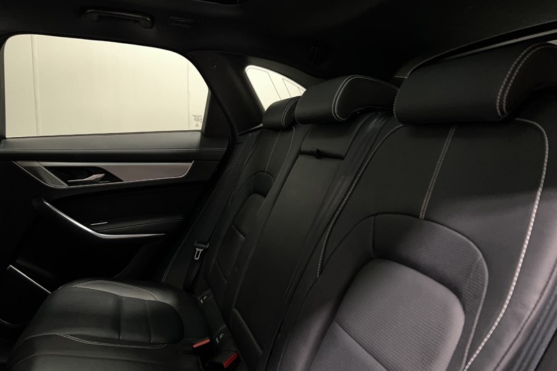 2021 (21) JAGUAR F-PACE 2.0 D200 R-Dynamic S 5dr Auto AWD 5401907