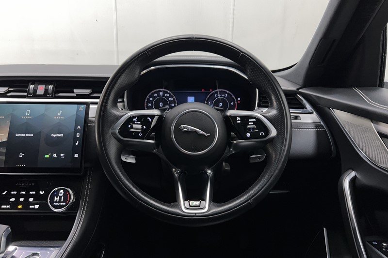 2021 (21) JAGUAR F-PACE 2.0 D200 R-Dynamic S 5dr Auto AWD 5401859