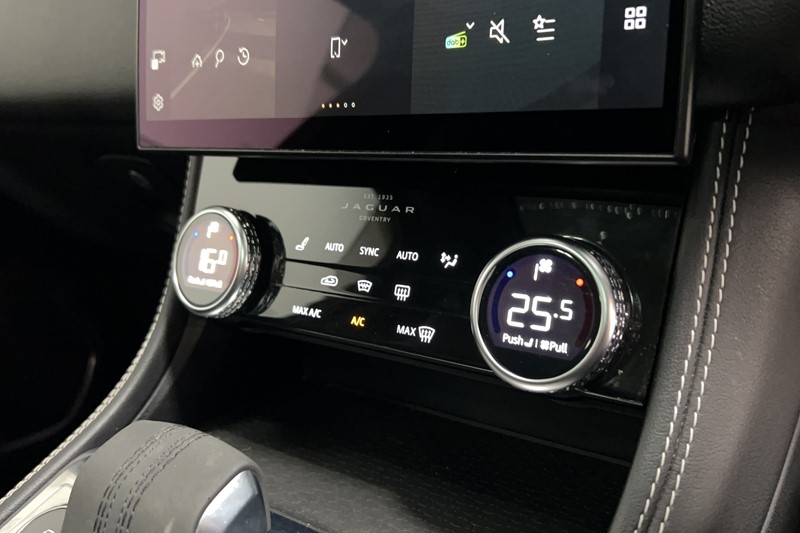 2021 (21) JAGUAR F-PACE 2.0 D200 R-Dynamic S 5dr Auto AWD 5401884