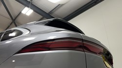 2021 (21) JAGUAR F-PACE 2.0 D200 R-Dynamic S 5dr Auto AWD 5401921