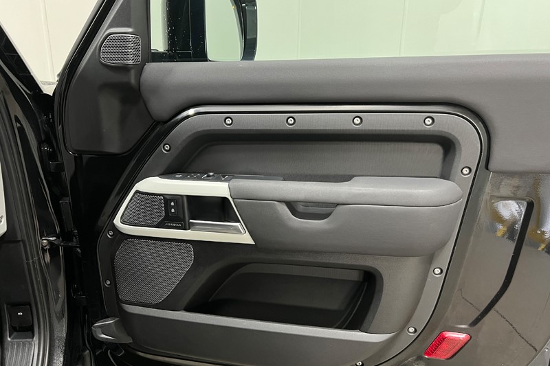 2022 (71) LAND ROVER DEFENDER 3.0 D250 XS Edition 90 3dr Auto 5368673
