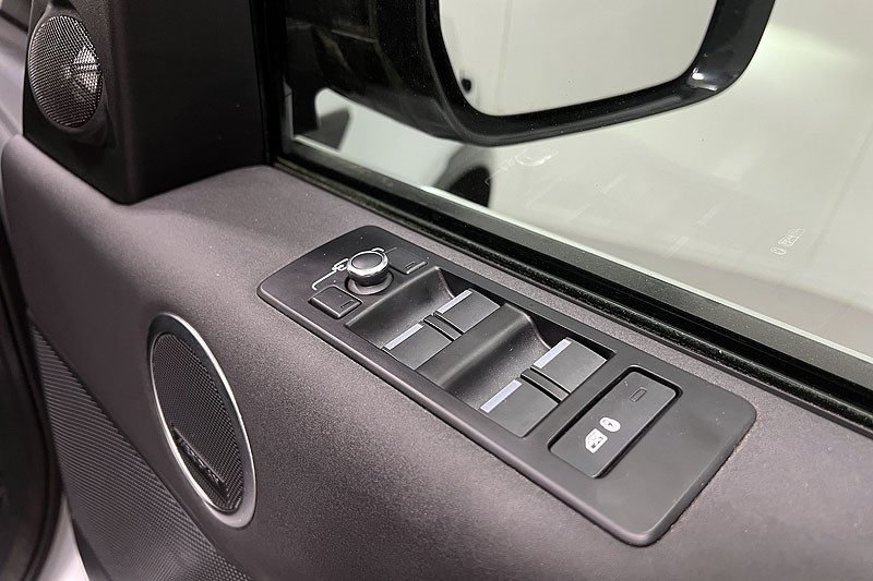 2019 (69) LAND ROVER DISCOVERY 3.0 SD6 Landmark Edition 5dr Auto 5355372