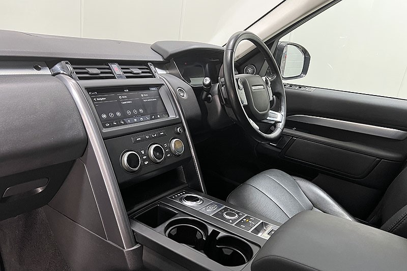 2019 (69) LAND ROVER DISCOVERY 3.0 SD6 Landmark Edition 5dr Auto 5355390