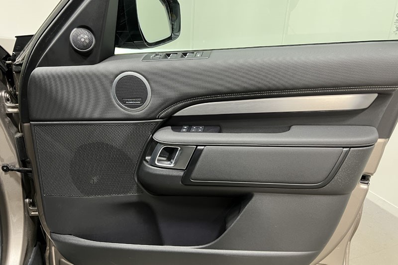2023 (23) LAND ROVER DISCOVERY 3.0 D300 R-Dynamic HSE 5dr Auto 5372864