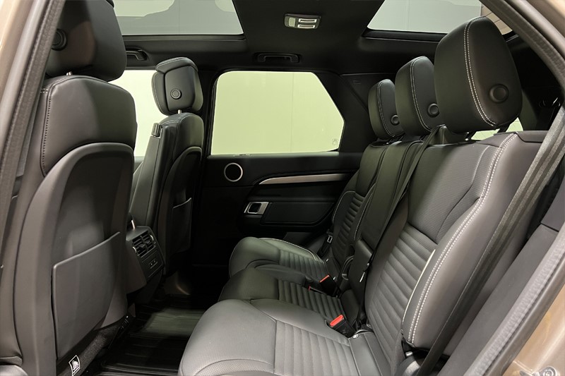 2023 (23) LAND ROVER DISCOVERY 3.0 D300 R-Dynamic HSE 5dr Auto 5372855