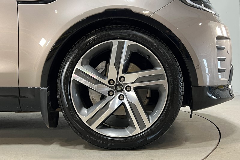 2023 (23) LAND ROVER DISCOVERY 3.0 D300 R-Dynamic HSE 5dr Auto 5372859