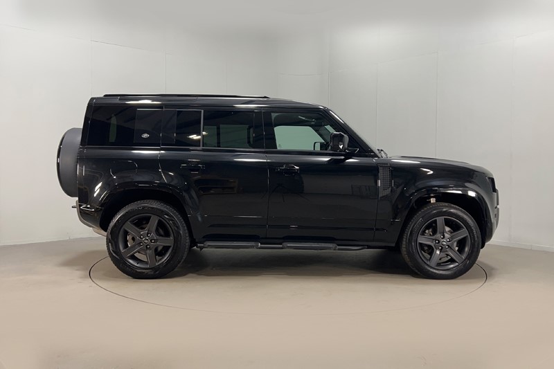 2023 (73) LAND ROVER DEFENDER 3.0 D250 X-Dynamic SE 110 5dr Auto 5400253