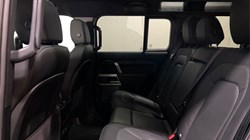 2023 (73) LAND ROVER DEFENDER 3.0 D250 X-Dynamic SE 110 5dr Auto 5400252