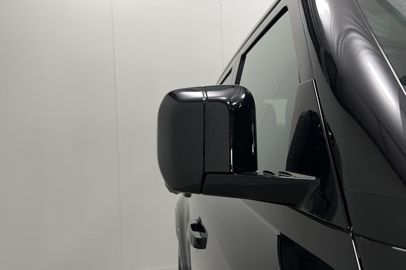 2023 (73) LAND ROVER DEFENDER 3.0 D250 X-Dynamic SE 110 5dr Auto 5400299