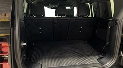 2023 (73) LAND ROVER DEFENDER 3.0 D250 X-Dynamic SE 110 5dr Auto 5400292