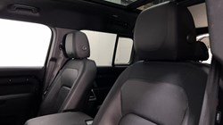 2023 (73) LAND ROVER DEFENDER 3.0 D250 X-Dynamic SE 110 5dr Auto 5400285