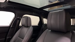 2025 (74) LAND ROVER RANGE ROVER VELAR 2.0 D200 MHEV Dynamic HSE 5dr Auto 5422173