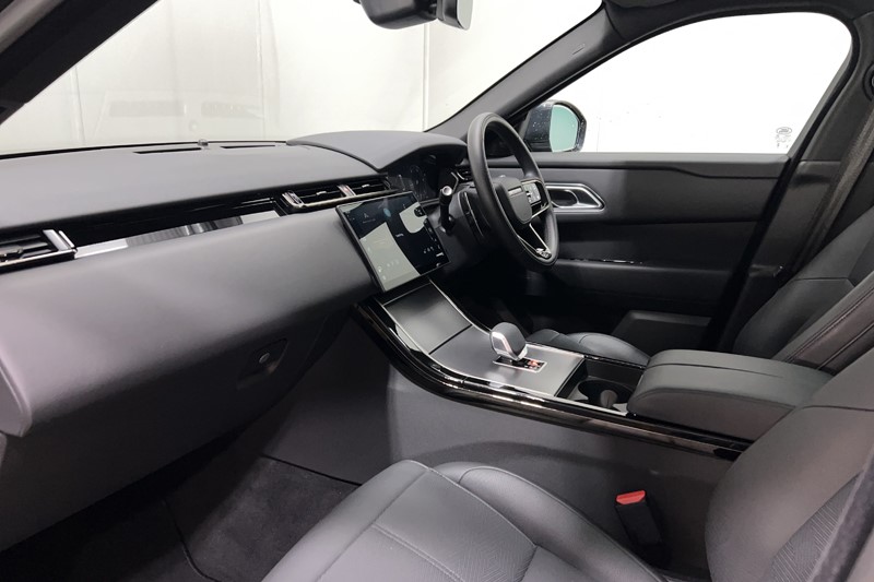 2025 (74) LAND ROVER RANGE ROVER VELAR 2.0 D200 MHEV Dynamic HSE 5dr Auto 5422171