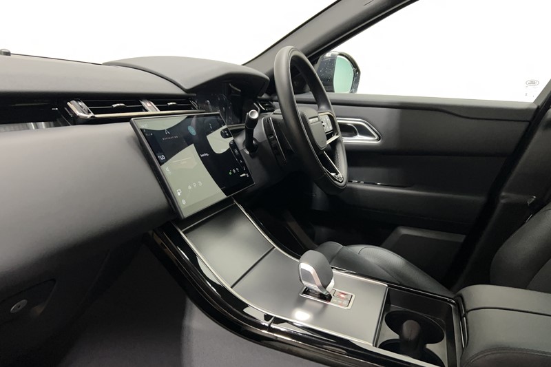 2025 (74) LAND ROVER RANGE ROVER VELAR 2.0 D200 MHEV Dynamic HSE 5dr Auto 5422172