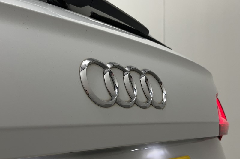 2020 (20) AUDI Q5 45 TFSI Quattro Black Edition 5dr S Tronic 5408688