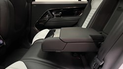 2026 (26) LAND ROVER RANGE ROVER SPORT 4.4 P635 V8 SV 5dr Auto 5786833