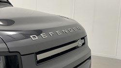 2025 (25) LAND ROVER DEFENDER 3.0 D350 X-Dynamic SE 110 5dr Auto 5379007