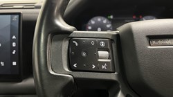 2025 (25) LAND ROVER DEFENDER 3.0 D350 X-Dynamic SE 110 5dr Auto 5378981