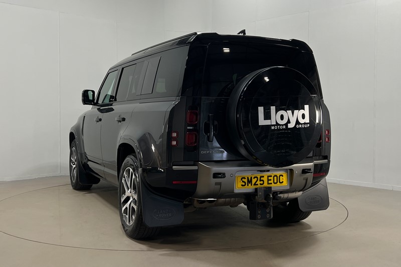 2025 (25) LAND ROVER DEFENDER 3.0 D350 X-Dynamic SE 110 5dr Auto