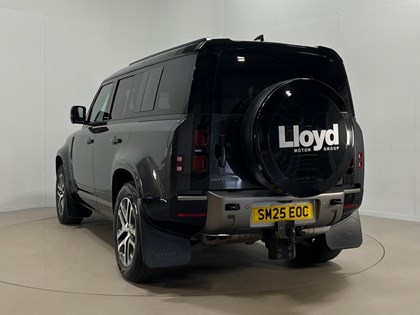 2025 (25) LAND ROVER DEFENDER 3.0 D350 X-Dynamic SE 110 5dr Auto