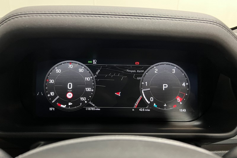 2025 (25) LAND ROVER DEFENDER 3.0 D350 X-Dynamic SE 110 5dr Auto 5378983