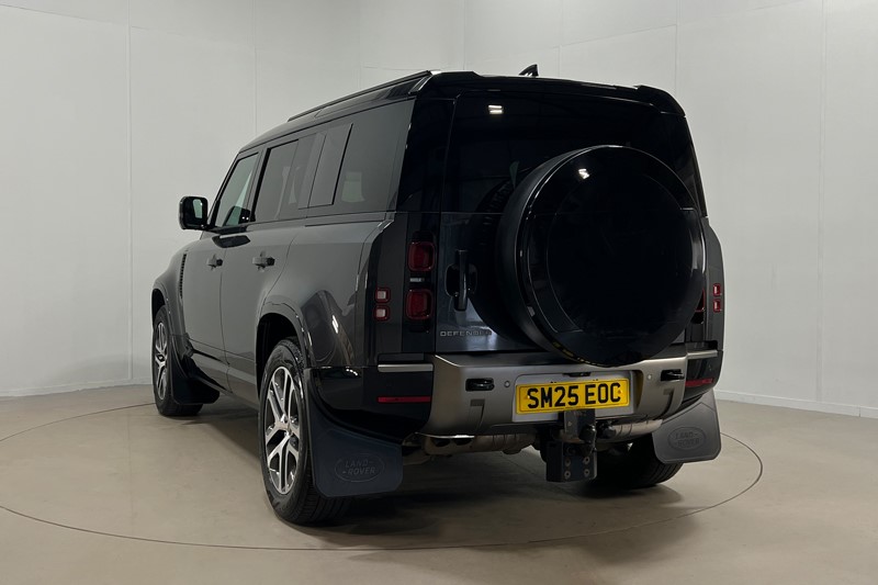2025 (25) LAND ROVER DEFENDER 3.0 D350 X-Dynamic SE 110 5dr Auto
