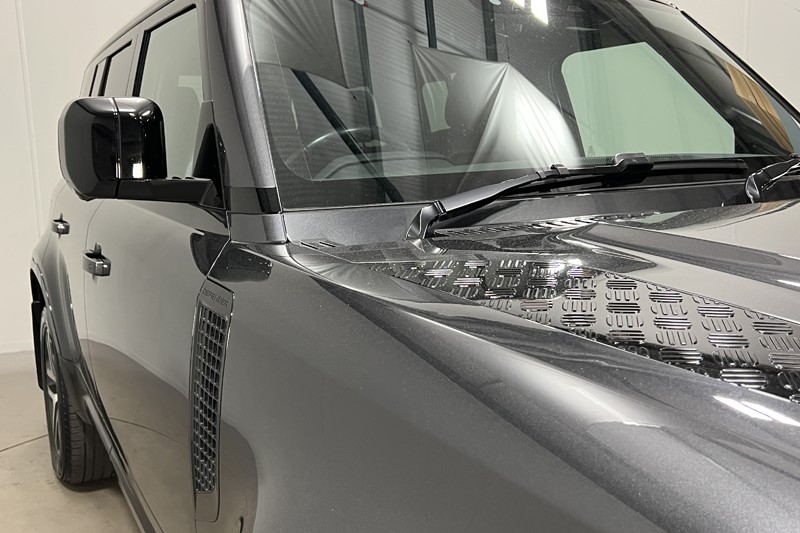 2025 (25) LAND ROVER DEFENDER 3.0 D350 X-Dynamic SE 110 5dr Auto 5379005