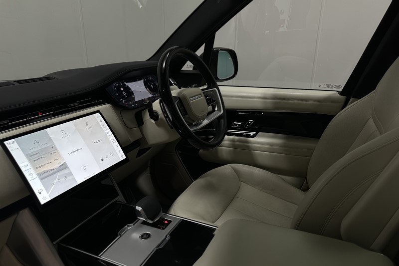 2023 (73) LAND ROVER RANGE ROVER 3.0 D300 HSE 4dr Auto 5382774