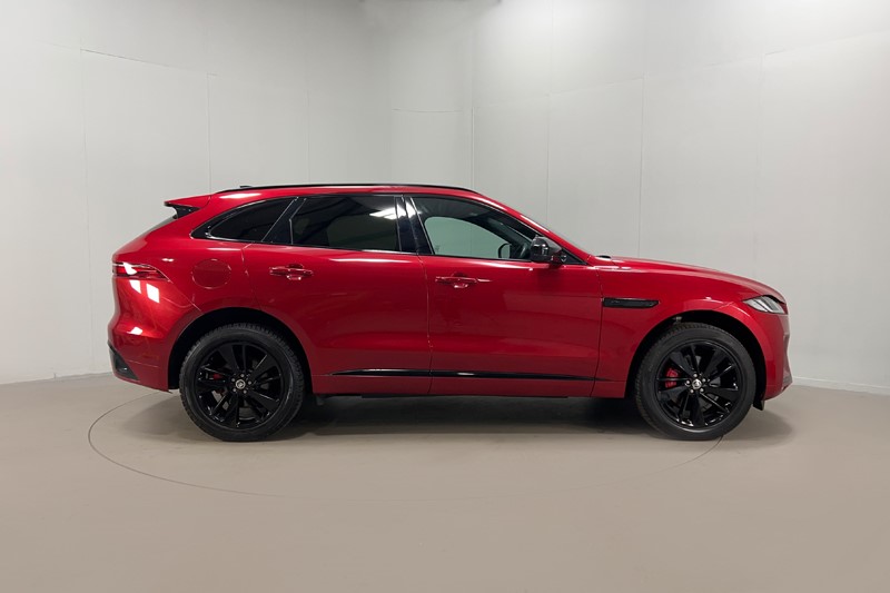 2023 (23) JAGUAR F-PACE 2.0 D200 R-Dynamic SE Black 5dr Auto AWD 5401284