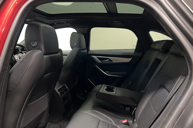 2023 (23) JAGUAR F-PACE 2.0 D200 R-Dynamic SE Black 5dr Auto AWD 5401321